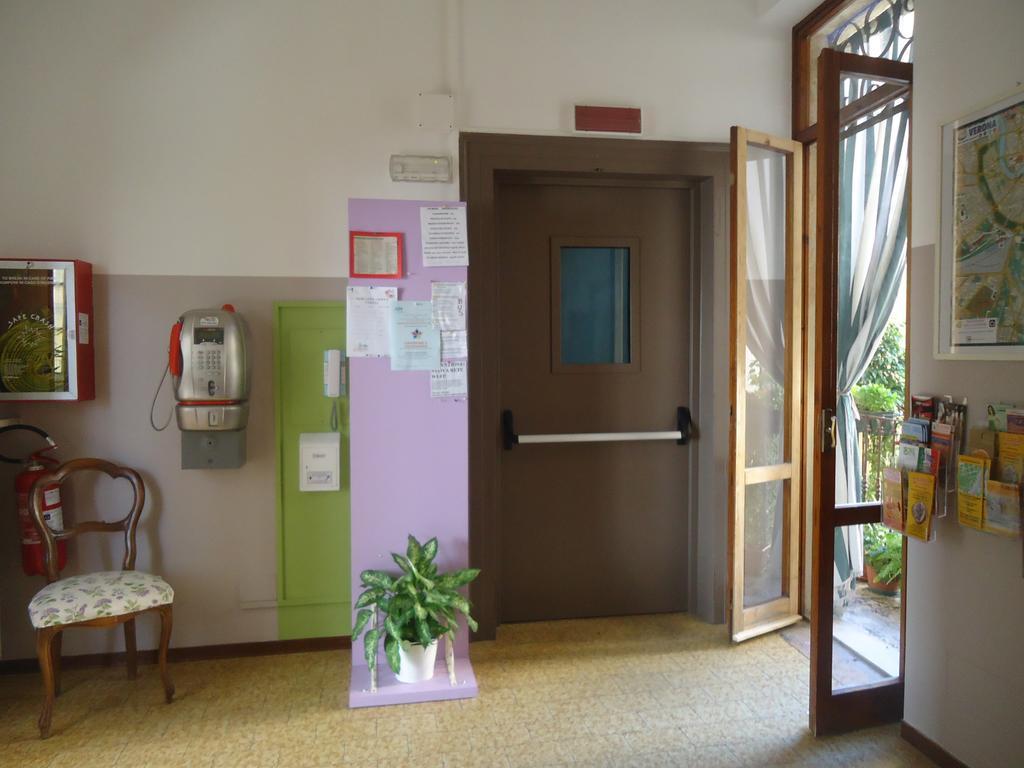 Protezione Della Giovane - Female Hostel Verona Exteriér fotografie